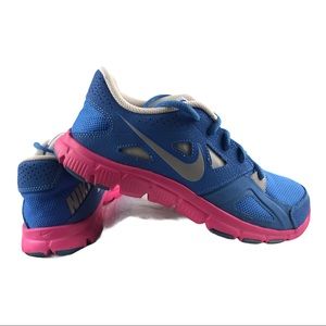 Nike Flex Training Sneakers Girls Youth Sz U.S. 6